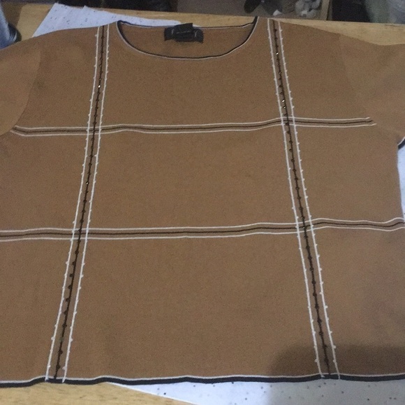 FINITY KNIT TOP - Picture 8 of 8